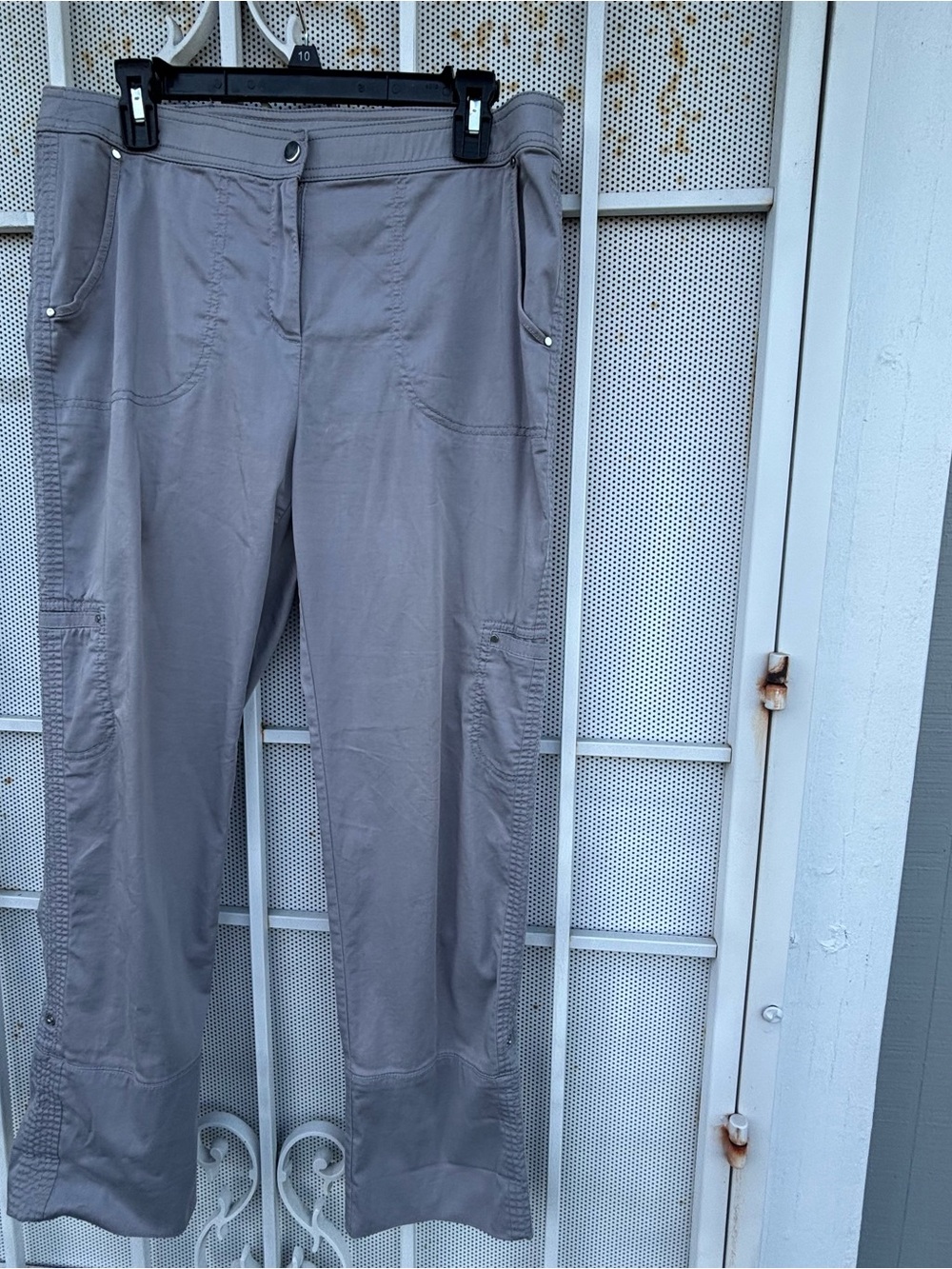 Chicos Zenergy Sz 1.5 Cargo Roll Tab Pants W34X28 gray